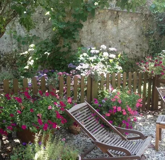 Aamiaismajoitus (B&B) Chambres D'hôtes La Toast Vin
