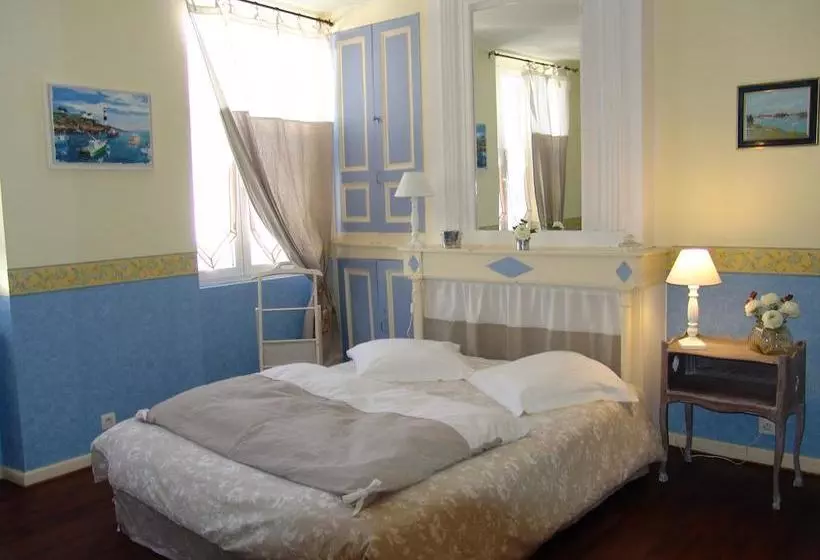 Aamiaismajoitus (B&B) Chambres D'hôtes La Toast Vin