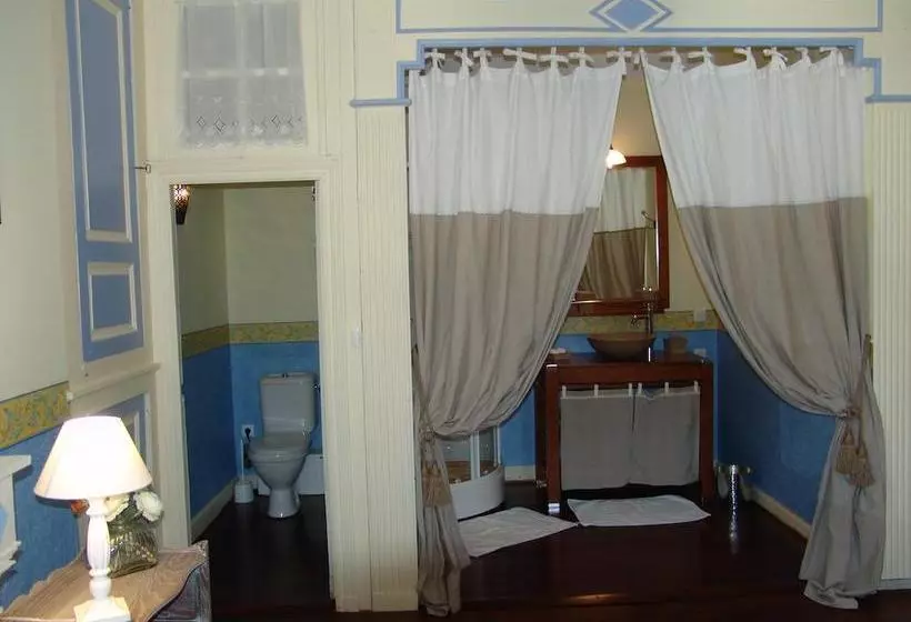 Aamiaismajoitus (B&B) Chambres D'hôtes La Toast Vin
