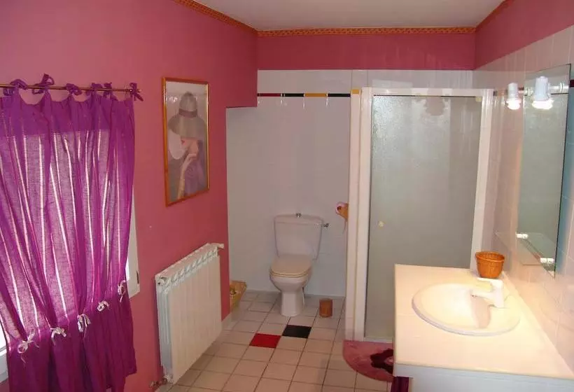Aamiaismajoitus (B&B) Chambres D'hôtes La Toast Vin