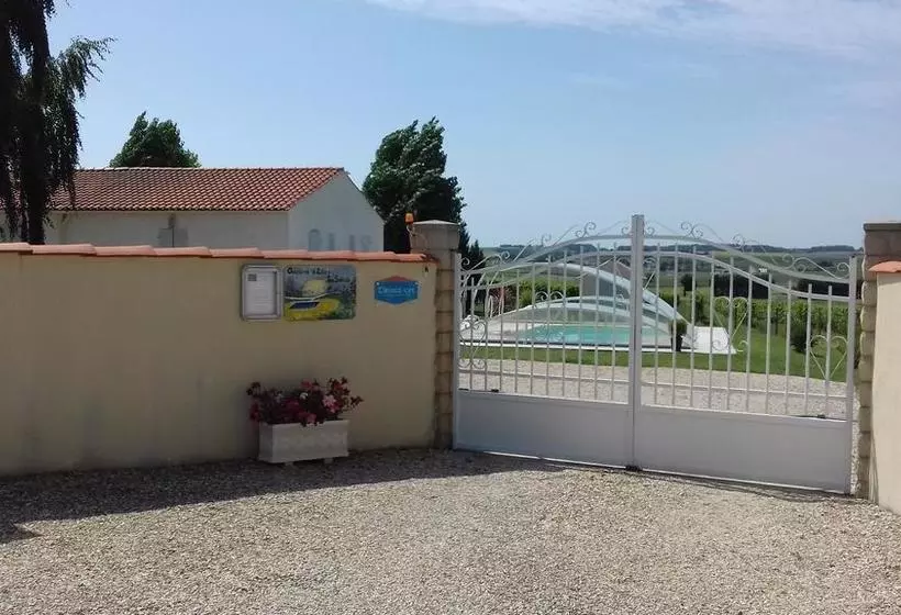 ベッドアンドブレックファースト Chambres D'hôtes Les Sables