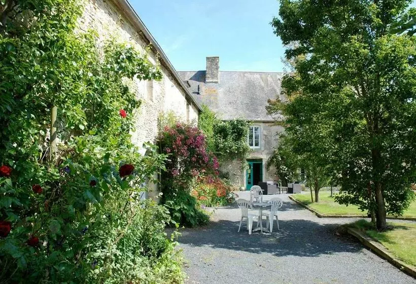 Aamiaismajoitus (B&B) Chambres D Hotes Les Pieris