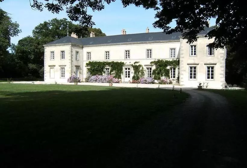 Aamiaismajoitus (B&B) Château De La Marronnière