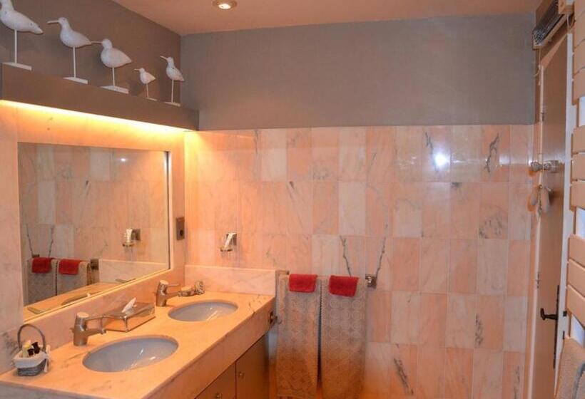 住宿加早餐  La Devinière