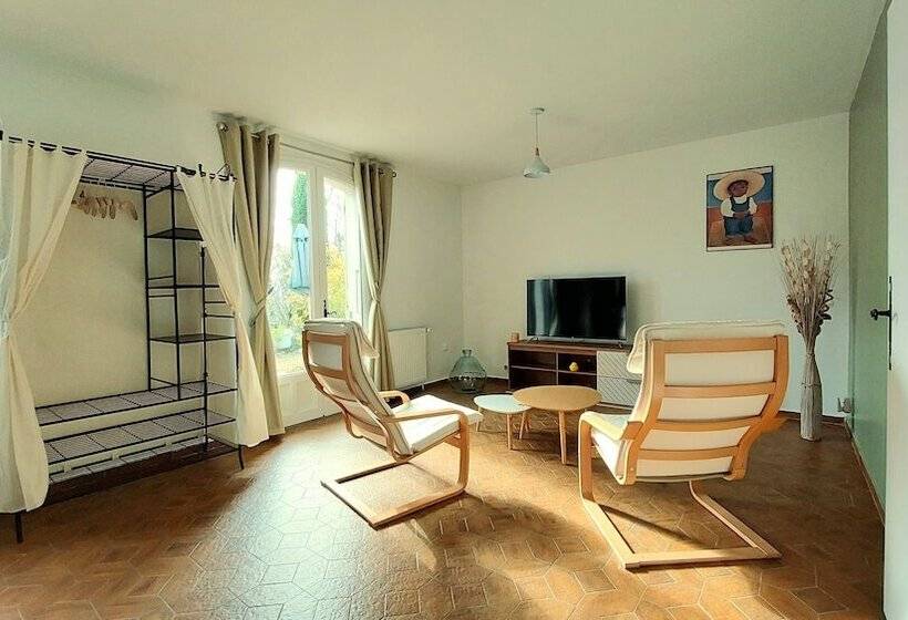 住宿加早餐  La Devinière