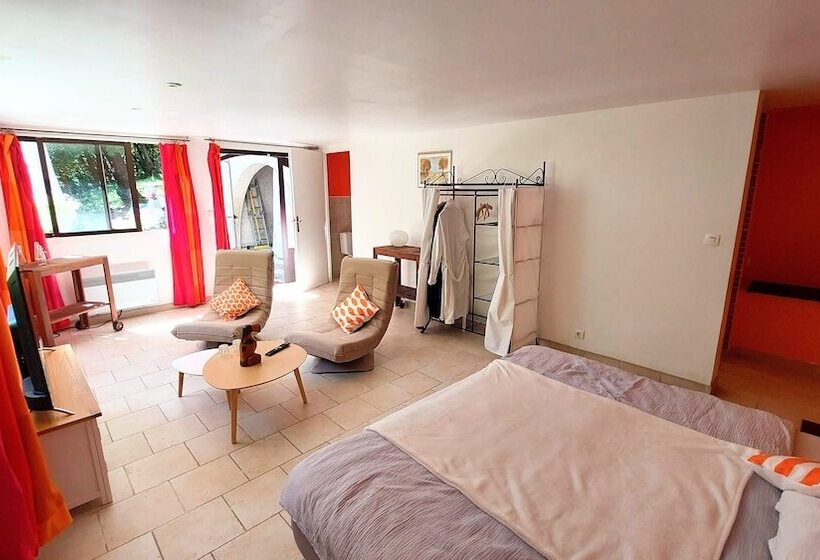 住宿加早餐  La Devinière