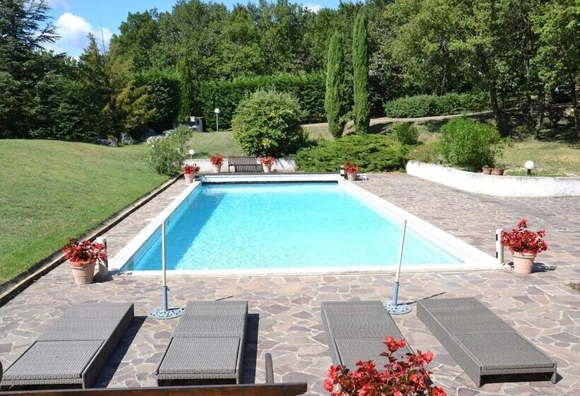 住宿加早餐  La Devinière