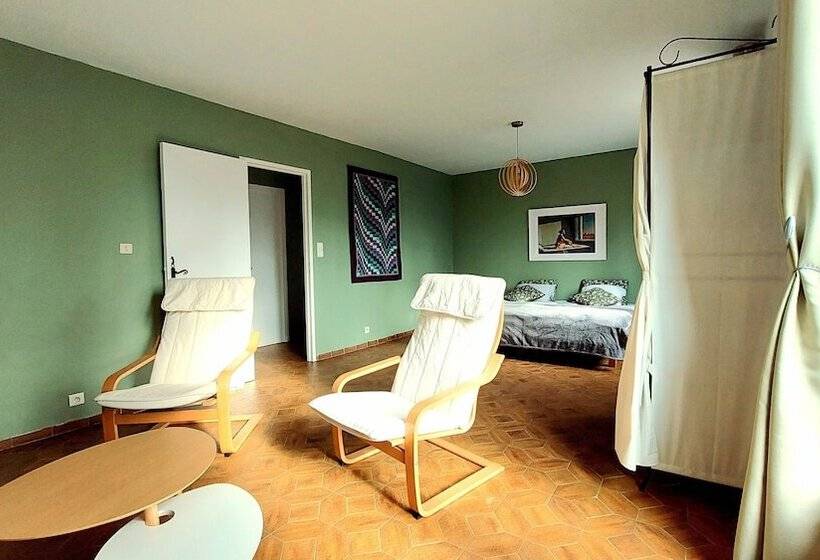 住宿加早餐  La Devinière