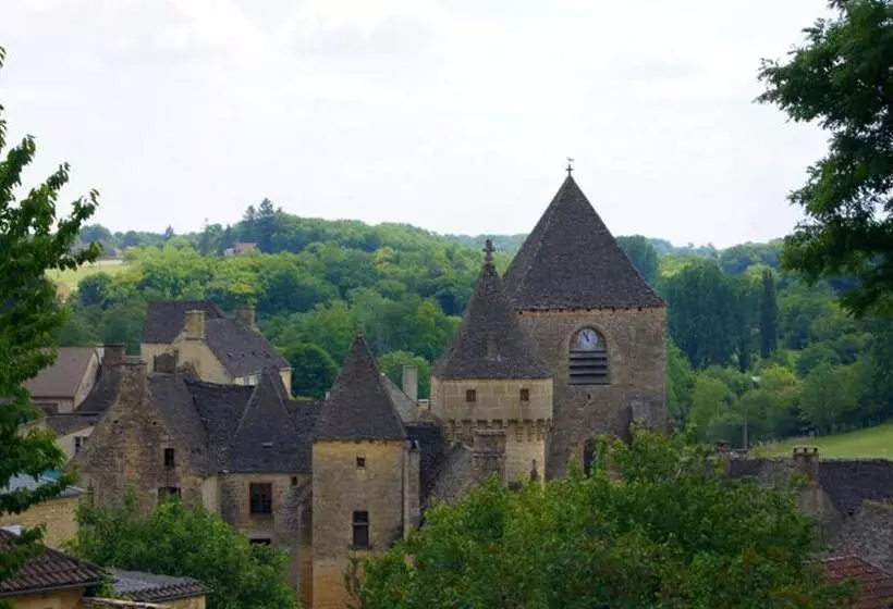 تختخواب و صبحانه La Ferme Du Pech