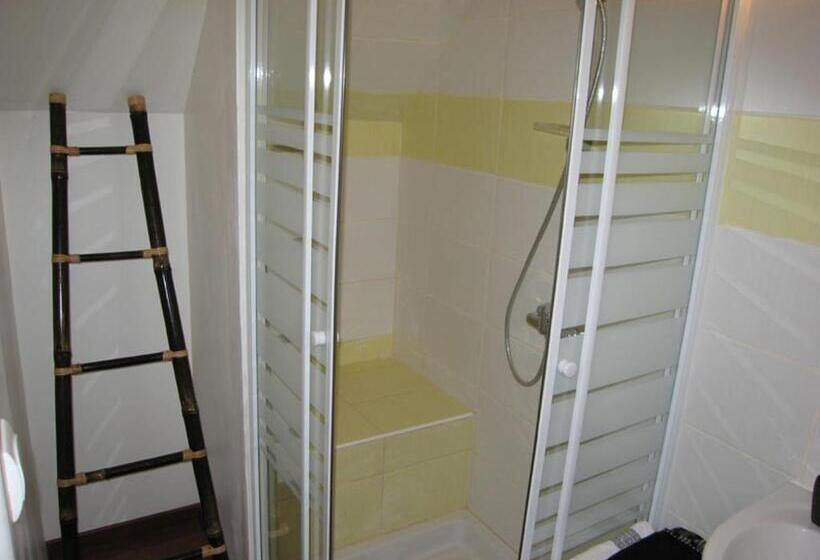 تختخواب و صبحانه La Ferme Du Pech