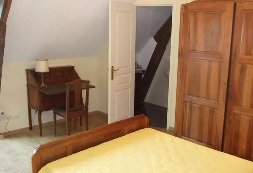 تختخواب و صبحانه La Ferme Du Pech