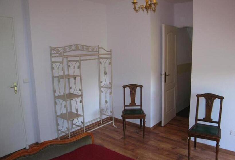 تختخواب و صبحانه La Ferme Du Pech