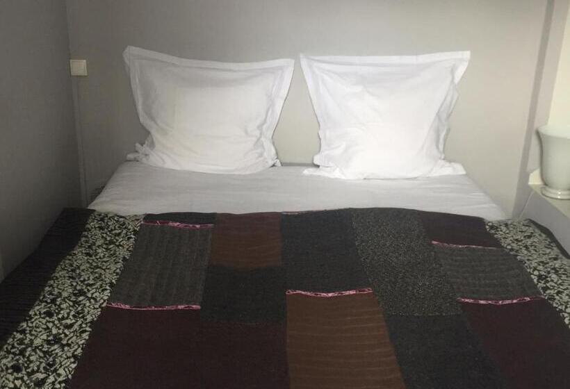 민박 L'atelier Du Peintre