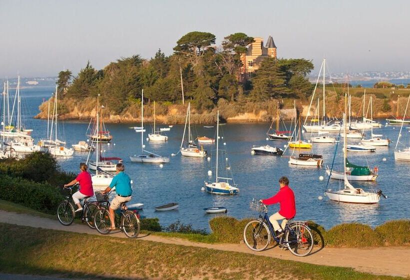 ベッドアンドブレックファースト Le Clos Du Pont Martin