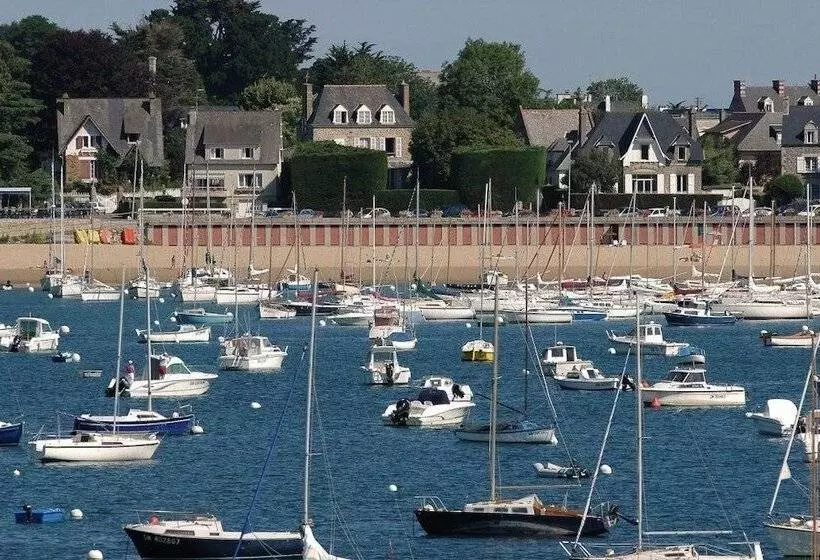 ベッドアンドブレックファースト Le Clos Du Pont Martin