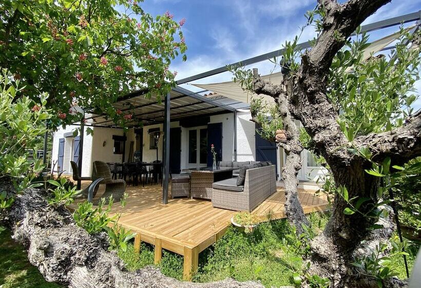 مبيت وإفطار Chambres D Hôtes Le Mas Du Bijou Bleu