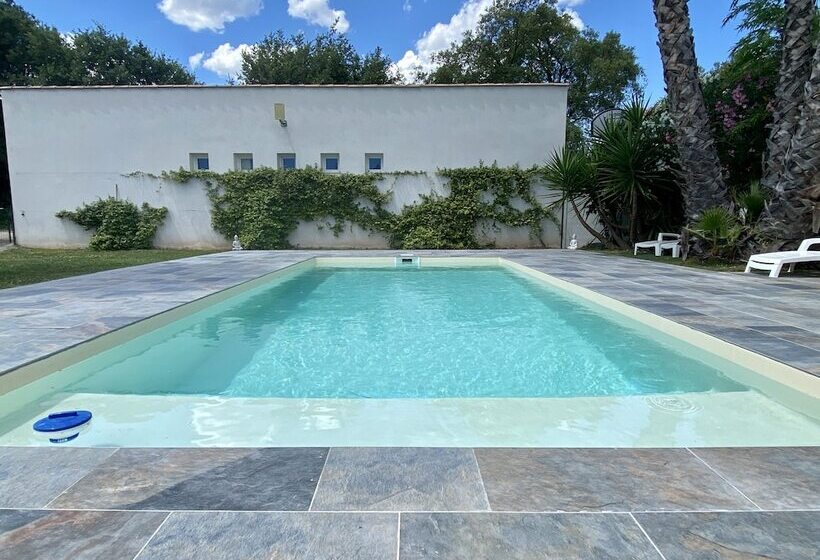 مبيت وإفطار Chambres D Hôtes Le Mas Du Bijou Bleu