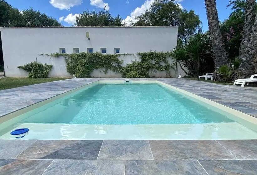 ベッドアンドブレックファースト Chambres D Hôtes Le Mas Du Bijou Bleu