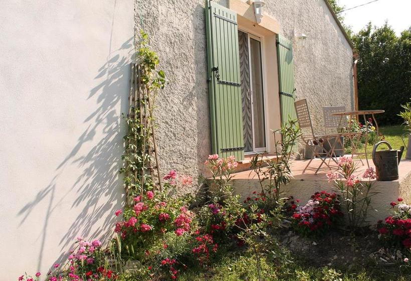 تختخواب و صبحانه Mas Myro