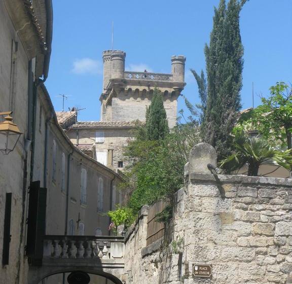 تختخواب و صبحانه Mas Myro