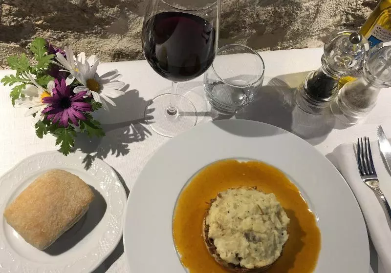 ベッドアンドブレックファースト & Restaurant Les Bergeries D'alata