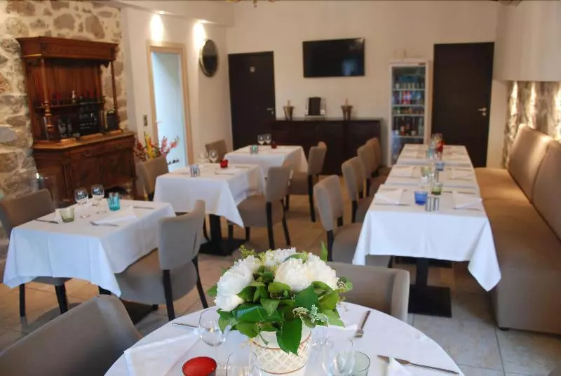 ベッドアンドブレックファースト & Restaurant Les Bergeries D'alata