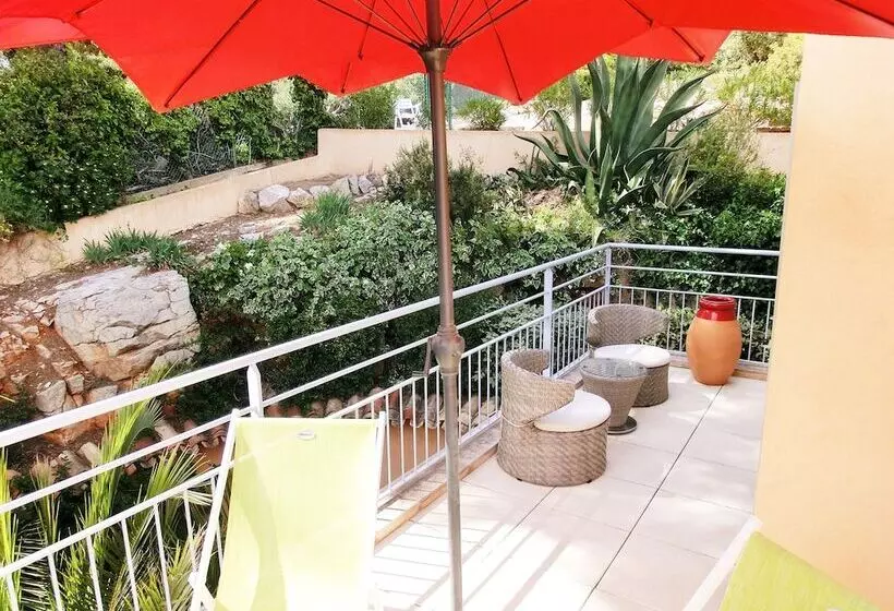 Aamiaismajoitus (B&B) Villa Azur Golf