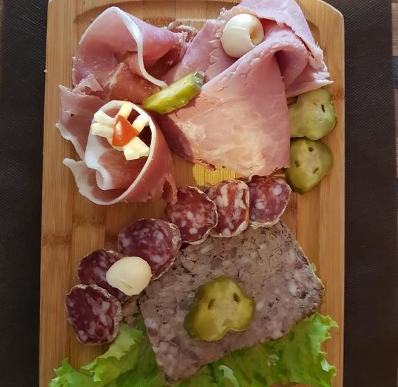 Отель Auberge Des Volcans D Auvergne