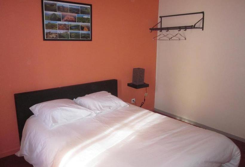 Отель Auberge Des Volcans D Auvergne