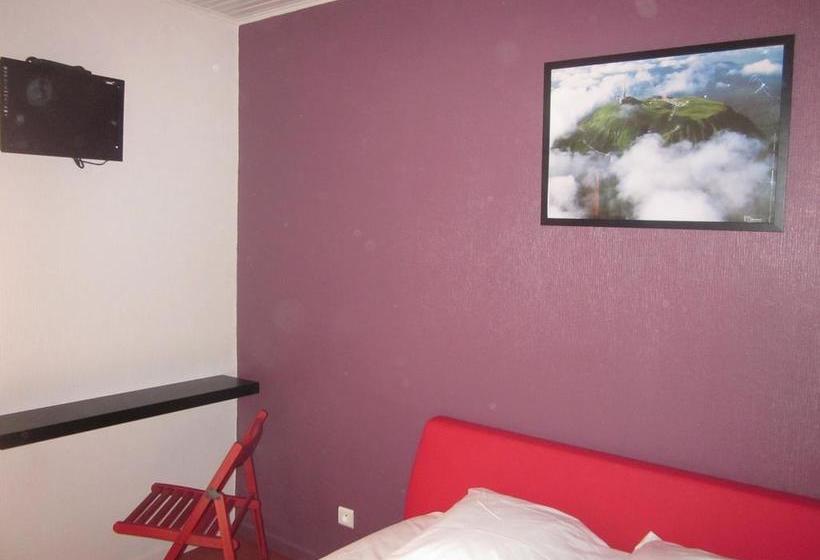 Отель Auberge Des Volcans D Auvergne