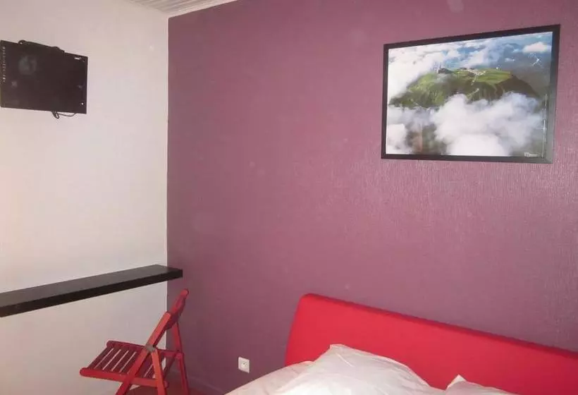Hotelli Auberge Des Volcans D Auvergne