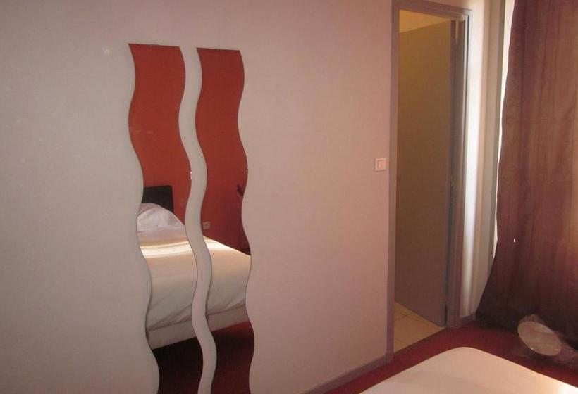 Отель Auberge Des Volcans D Auvergne