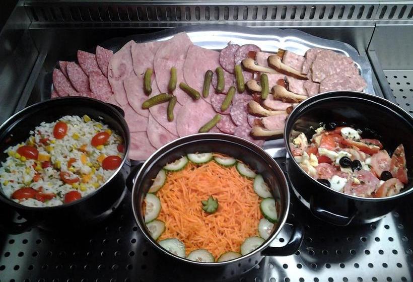 Отель Auberge Des Volcans D Auvergne