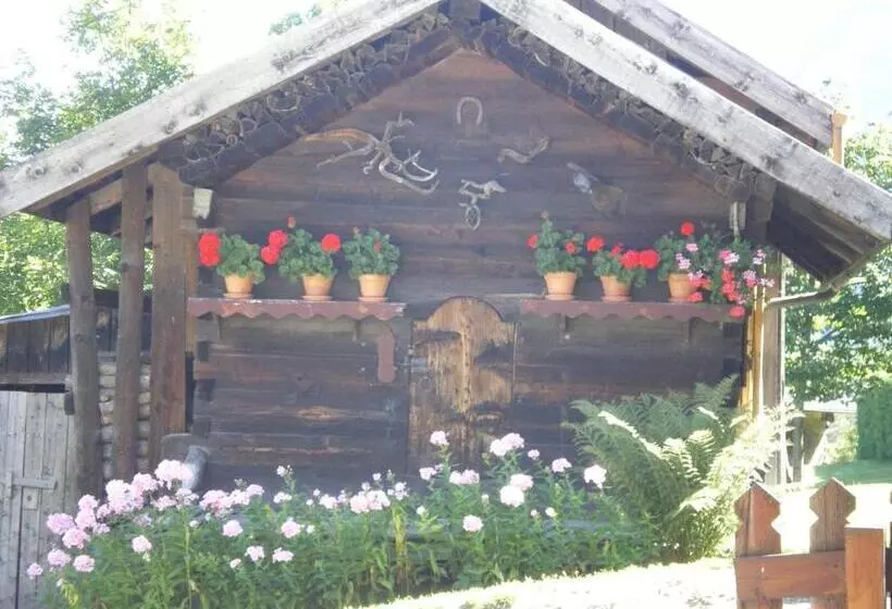 هتل Le Montagny