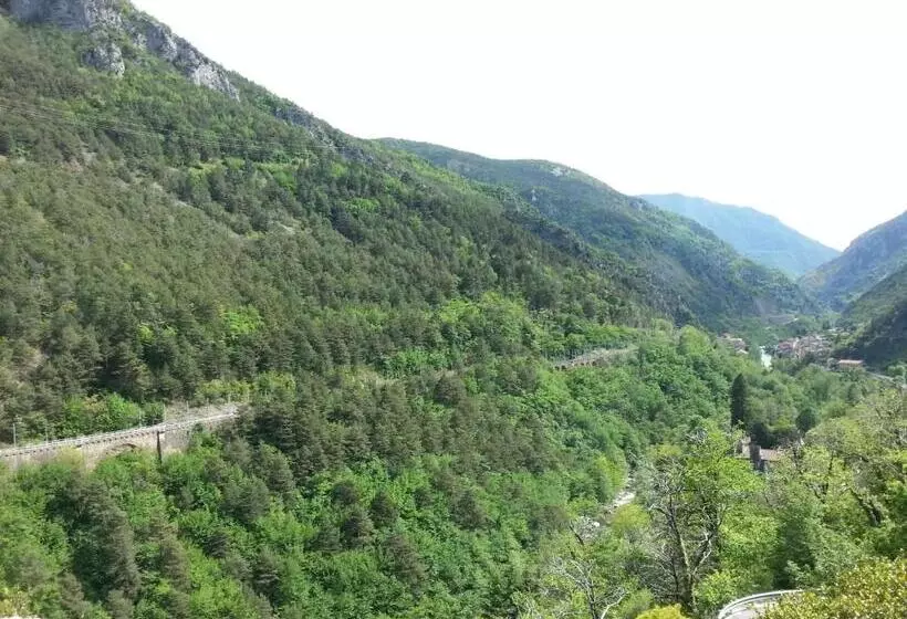 ホテル Auberge Saint Martin