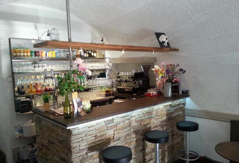 ホテル Auberge Saint Martin