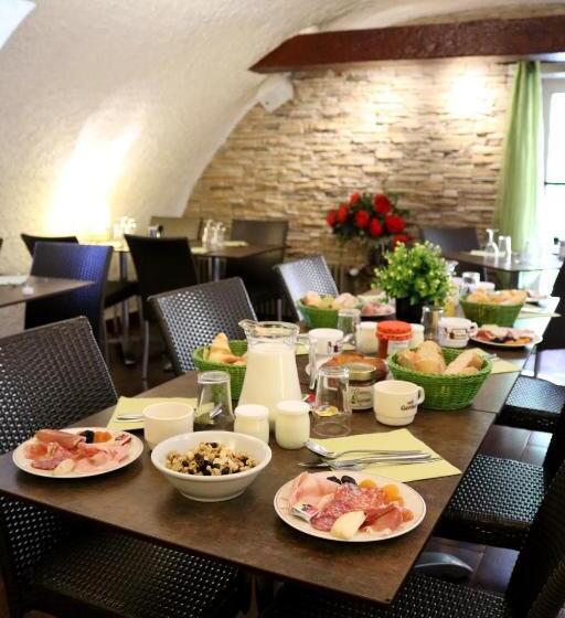 ホテル Auberge Saint Martin