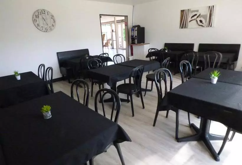 ホテル Hôtel Floréal