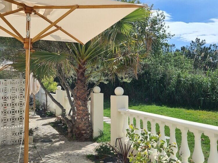 هتل Hôtel De La Mer