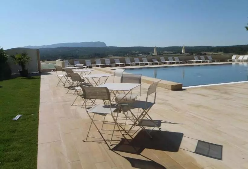 ホテル La Bastide De Venelles