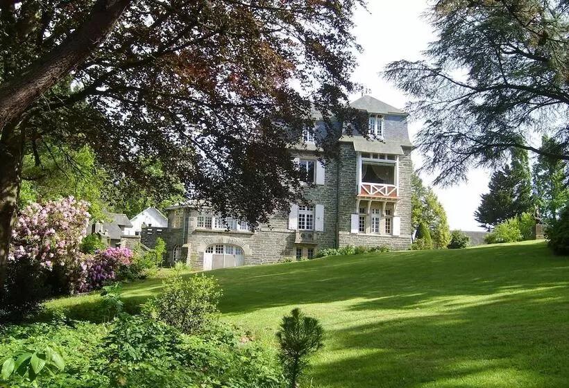 Aamiaismajoitus (B&B) Chambres D Hotes Manoir Kerhuella