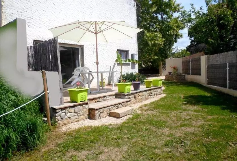 ベッドアンドブレックファースト Chambres D Hôtes Le Clos Du Murier