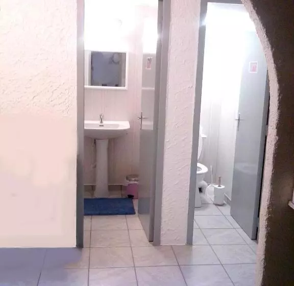 ベッドアンドブレックファースト Chambres D Hôtes Le Clos Du Murier