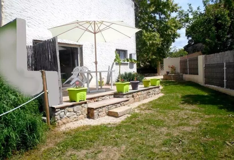 ベッドアンドブレックファースト Chambres D Hôtes Le Clos Du Murier