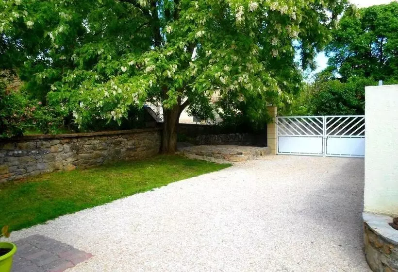 ベッドアンドブレックファースト Chambres D Hôtes Le Clos Du Murier