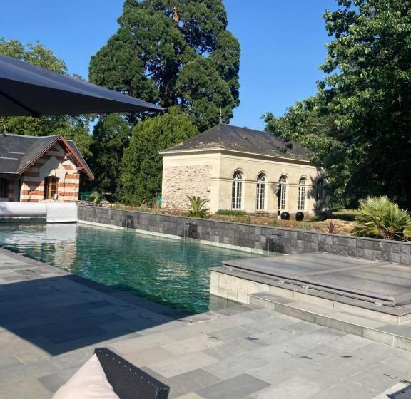 ベッドアンドブレックファースト Château De Belle Poule