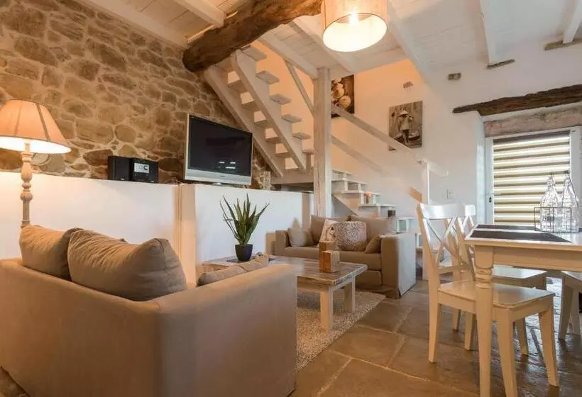Aamiaismajoitus (B&B) Ferme Elhorga