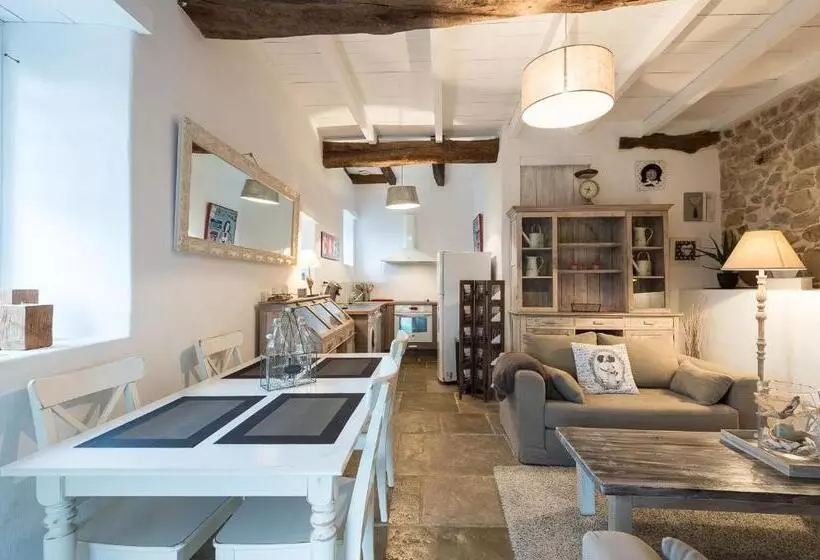Aamiaismajoitus (B&B) Ferme Elhorga