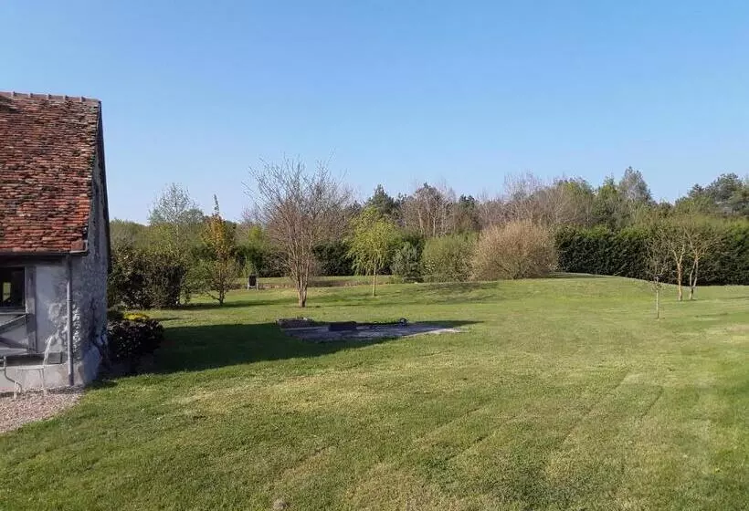 تختخواب و صبحانه La Belvinière Chambres Et Table D Hôtes