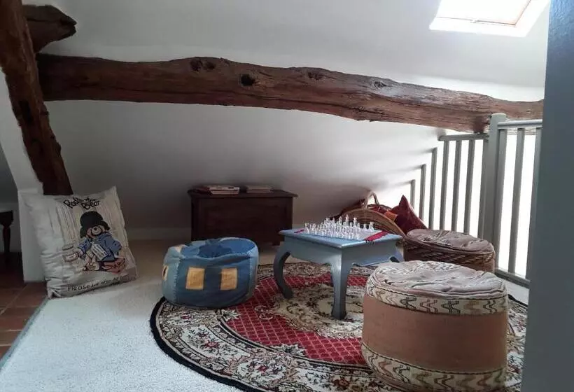 تختخواب و صبحانه La Belvinière Chambres Et Table D Hôtes